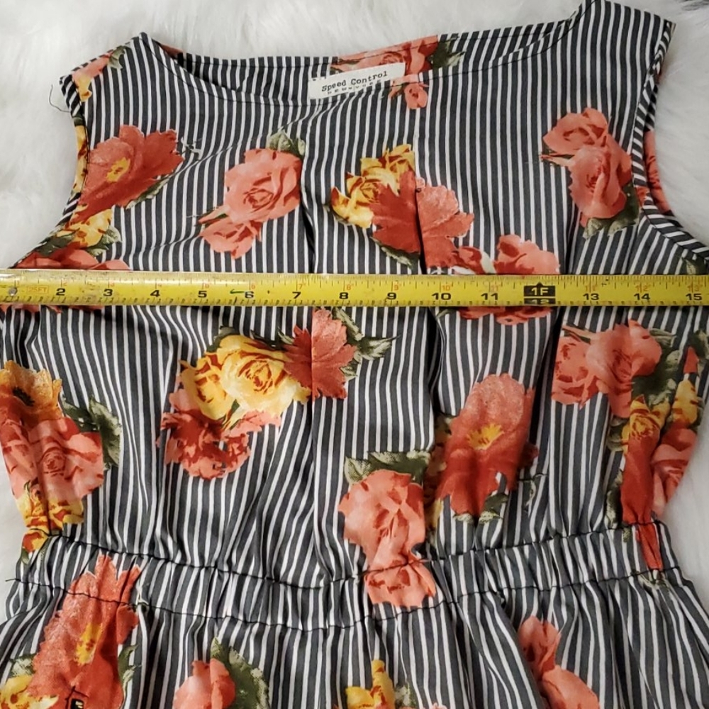 Mini dresses - Picture 3 of 6